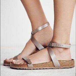 Birkenstock Daloa Birko-Flor Vegan Sandals Size 39 NWOT Brown Metallic